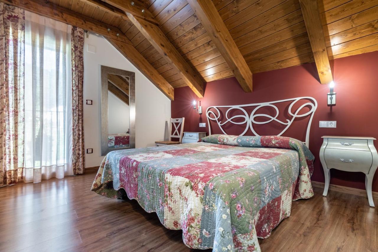 Casa Bergua Pensionat Víu Exteriör bild