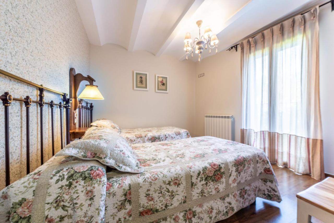 Casa Bergua Pensionat Víu Exteriör bild